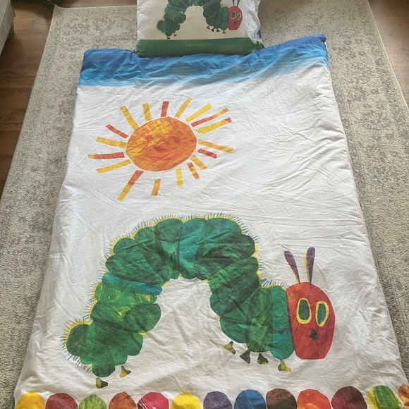 The Very Hungry Caterpillar Twin Comforter and Pillowcase Set - Picture 1 of 8